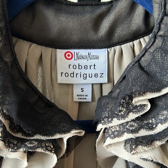 Robert Rodriguez Ruffled Top - Picture 7 of 9